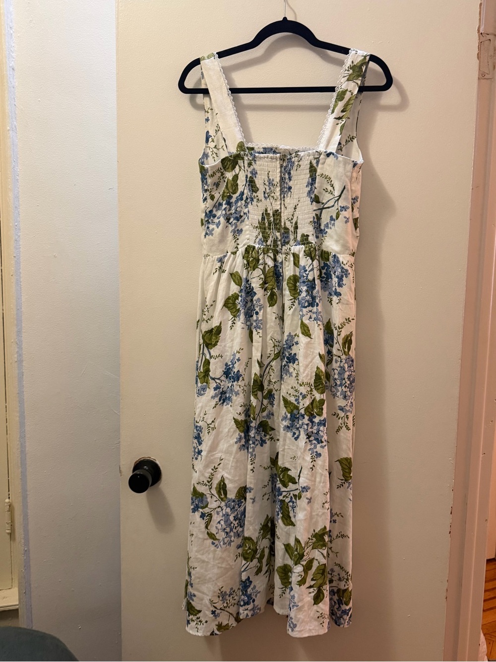 Reformation Tagliatelle Hydrangea print dress - Picture 8 of 13